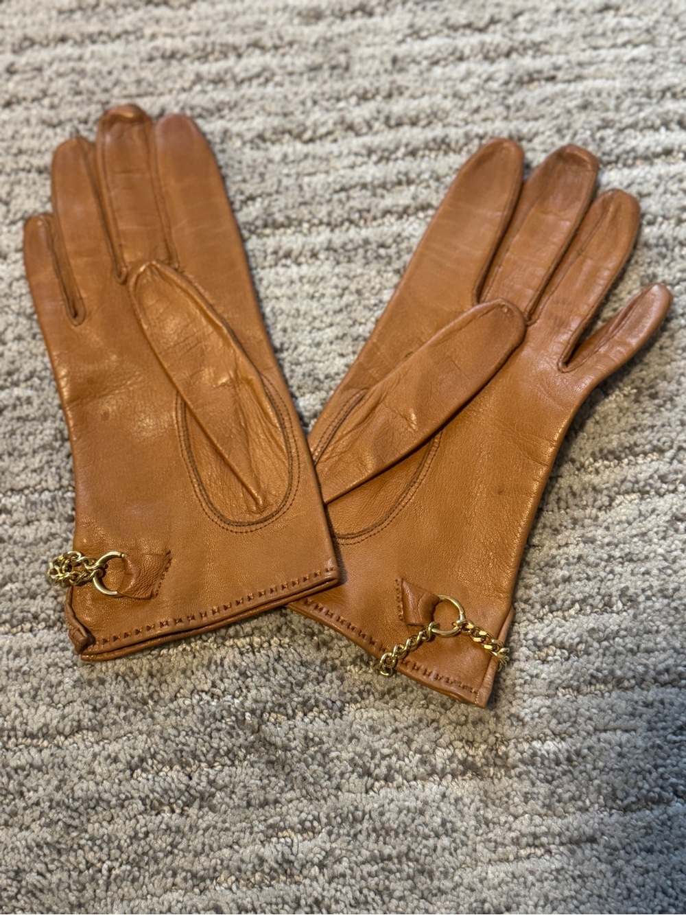 Vintage 70s I. Magnin Brown Calfskin Leather Gloves w/ Gold Chain XS